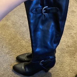 Black leather boots💜